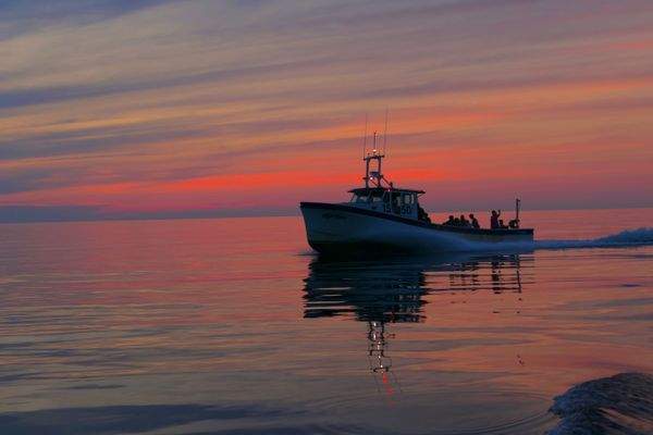 P1000807 fischerboot sunset.jpeg