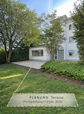 Garten mit geplanter Terrasse 