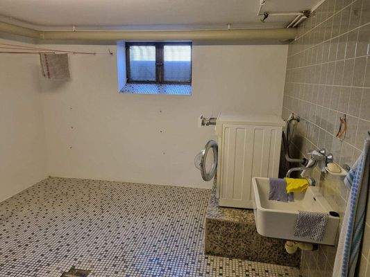 Waschraum Keller