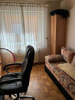 Kinder-/Arbeitszimmer