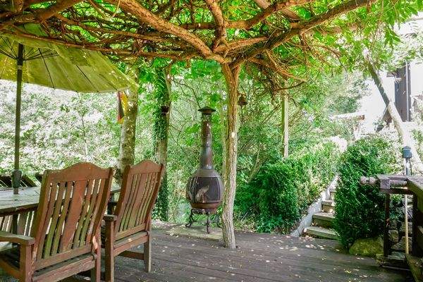 Sitzgelegenheit 2 an der Höllenau