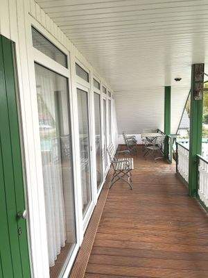 Die Loggia lädt zum Verweilen ein