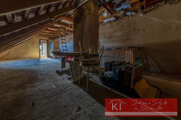 DG ausbaufähige Dachbodenfläche