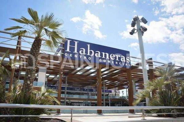 6-Bedroom House Near the Beach in Torrevieja Alicante