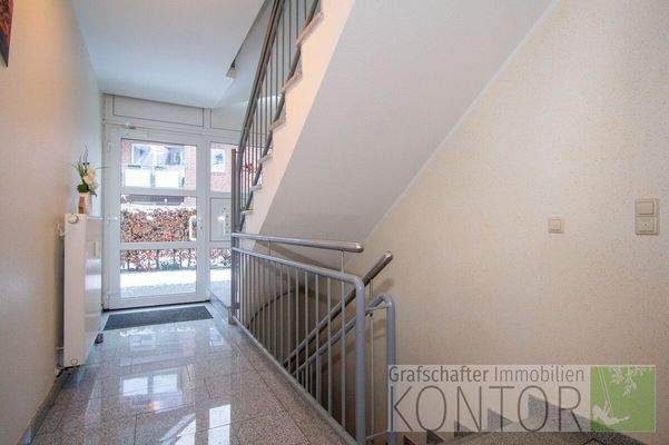 Treppenhaus / Eingangsbereich