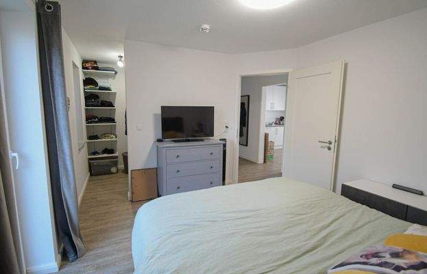 Schlafzimmer mit Ankleide