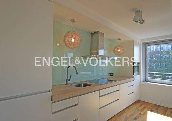 Hochwertige Einbauküche