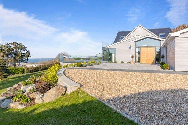 Blick zum Hauseingang