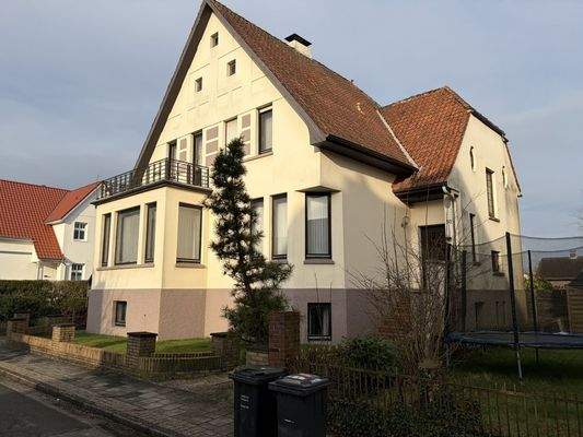 Blick aufs Haus_Seitenansicht (2)