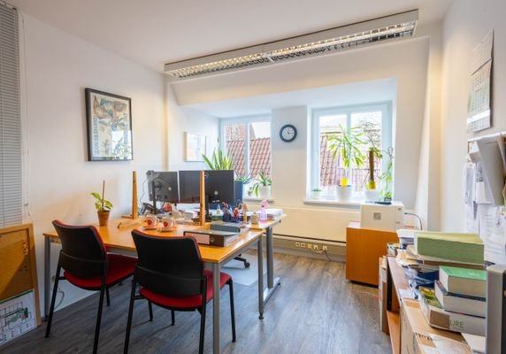 Büro 6