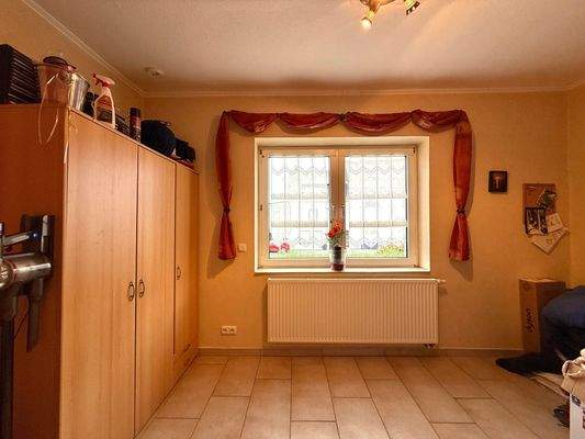 Arbeits/ Gästezimmer EG