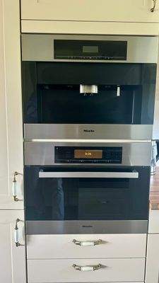 H re Küche Kaffeeautomat 2.JPEG