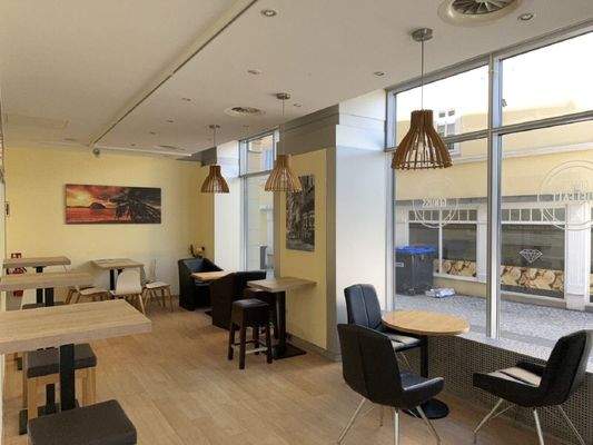 Innen Ladenbereich rechts