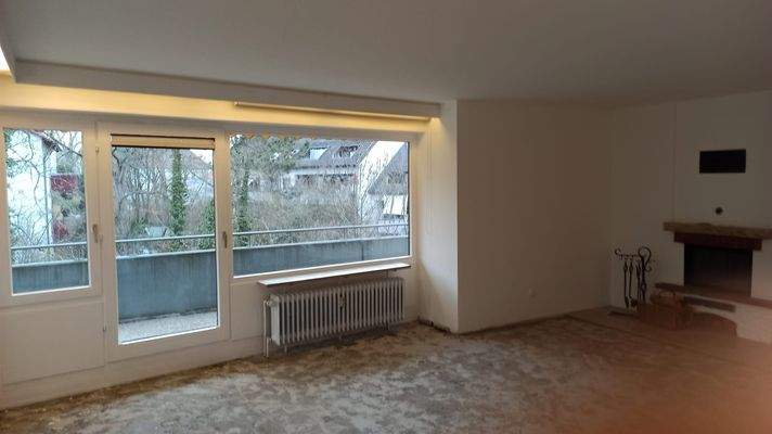 Westfenster Kamin ohne Bodenbelag