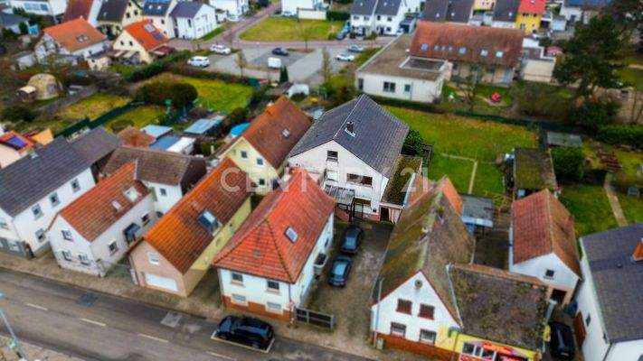 Das Haus und die nähere Umgebung