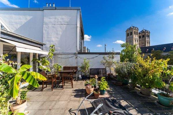 großzügige Dachterrasse