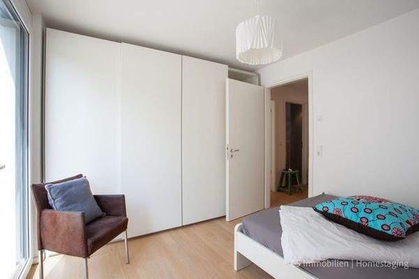 SCHLAFZIMMER 2 SCHRANK