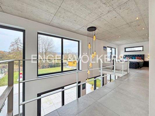 Galeriegeschoss mit angrenzendem Schlafbereich