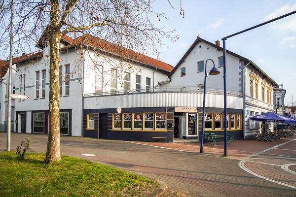 Straßenansicht
