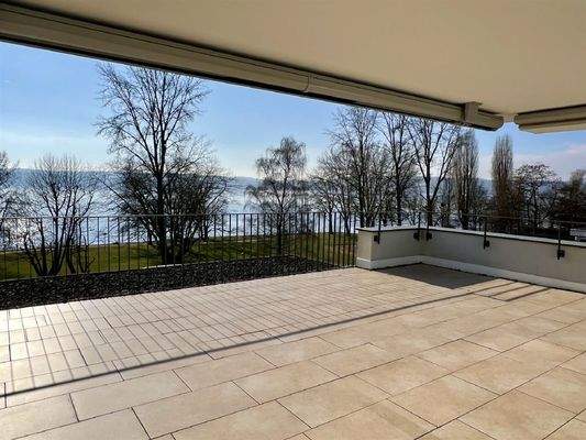 Dachterrasse mit Markise