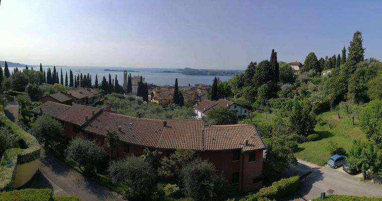 Penthouse in Gardone Riviera mit Blick auf den Gardasee