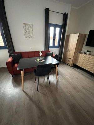 Kreta: Neu renoviertes Haus mit zwei Wohnungen in Milatos