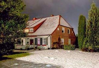 Außenansicht Winter/Nacht