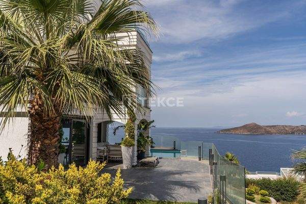 Marina and Sea View Villa in Bodrum with a Private Pool