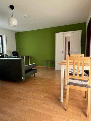 Wohn/Ess/Arbeitsbereich