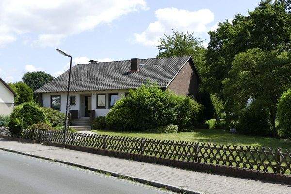 Außenansicht - Sommer 2025