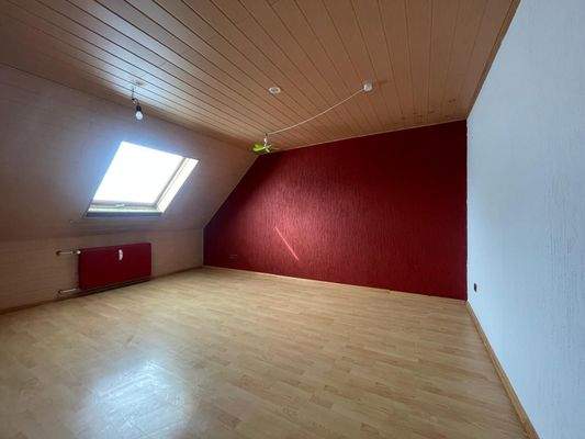 DG: Wohn- und Esszimmer