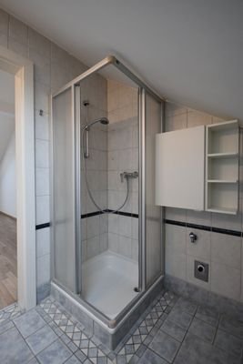 Badebereich - Kleine 2 Zimmer Apartment mit schöner Aussicht Miete Oberndorf bei Salzburg