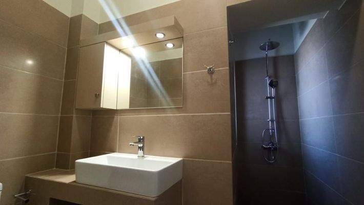 Kreta, Vlites: Modernes Apartment im 2.Stock mit Meer- und Bergblick zu verkaufen