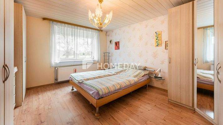 1. OG Schlafzimmer 2 1