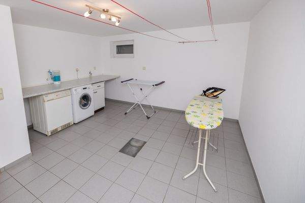 Haushaltsraum Keller