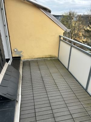 großer Balkon