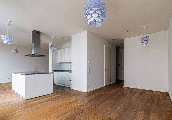 Wohn- Küchen-, Eßbereich.JPG