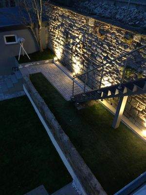 Garten:Terrasse beleuchtet.jpg