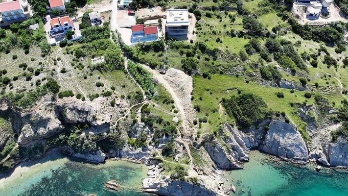 Nur wenige Schritte vom Meer entfernt