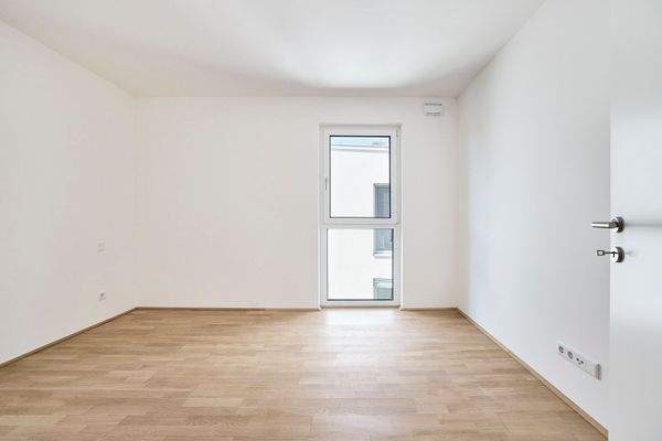 Schlafen mit Platz für großen Kleiderschrank