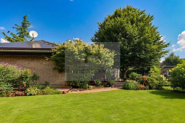 gepflegte Aussenanlagen