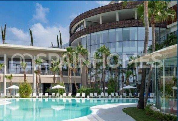 2-Bedroom Apartment with Community Pool in Fuengirola