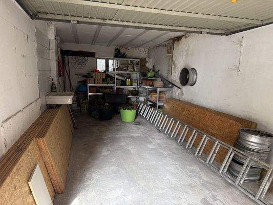 große Garage