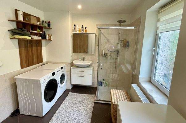 Kompagnon Immobilien Badezimmer EG