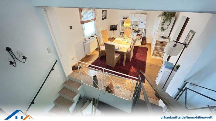 Blick von Empore ins Esszimmer