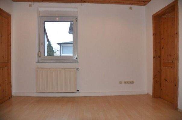 Durchgangszimmer/ Wohn-/Schlafbereich 1. OG Anbau 