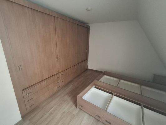 App. 13 Schlafzimmer.jpg