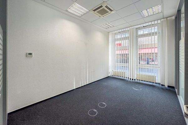 Büro-/Praxisfläche