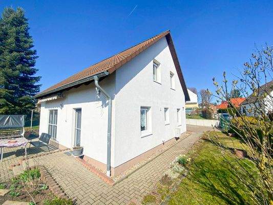 Immobilie Gartenansicht