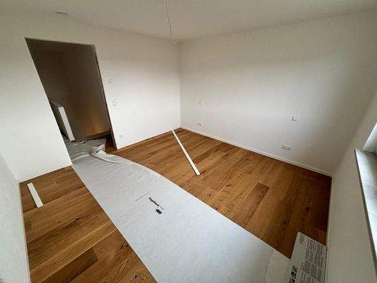 Schlafzimmer 1 (4).jpeg